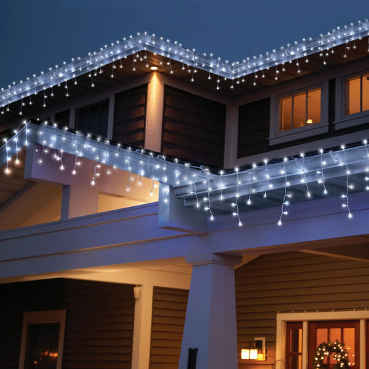PACHET PROMOTIONAL !!! Instalatie exterior 5m franjuri inegali ,120 led-uri, lumina flash , fir gros, interconectabila + Instalatie solara 3m cu 30 fulgi LED-multicolor - CADOU !!!