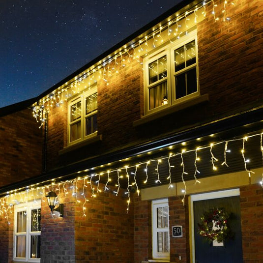 PACHET PROMOTIONAL !!! Instalatie exterior 5m franjuri inegali ,120 led-uri, lumina flash , fir gros, interconectabila + Instalatie solara 3m cu 30 fulgi LED-multicolor - CADOU !!!