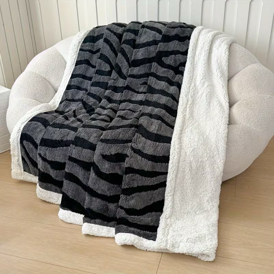 PACHET PROMOTIONAL !!! Patura Cocolino Groasa cu Blanita Sherpa 200x230cm + Aparat masaj picioare tip covoras cu Incarcare USB pentru electrostimulare 19 niveluri intensitate - CADOU !!!