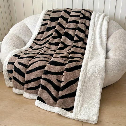 PACHET PROMOTIONAL !!! Patura Cocolino Groasa cu Blanita Sherpa 200x230cm + Aparat masaj picioare tip covoras cu Incarcare USB pentru electrostimulare 19 niveluri intensitate - CADOU !!!