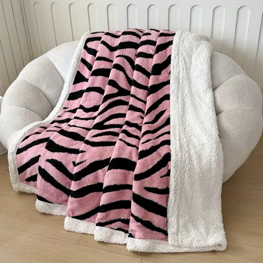 PACHET PROMOTIONAL !!! Patura Cocolino Groasa cu Blanita Sherpa 200x230cm + Aparat masaj picioare tip covoras cu Incarcare USB pentru electrostimulare 19 niveluri intensitate - CADOU !!!