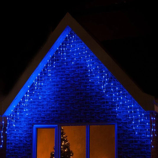 PACHET PROMOTIONAL !!! Instalatie exterior 5m franjuri inegali ,120 led-uri, lumina flash , fir gros, interconectabila + Instalatie solara 3m cu 30 fulgi LED-multicolor  - CADOU !!!